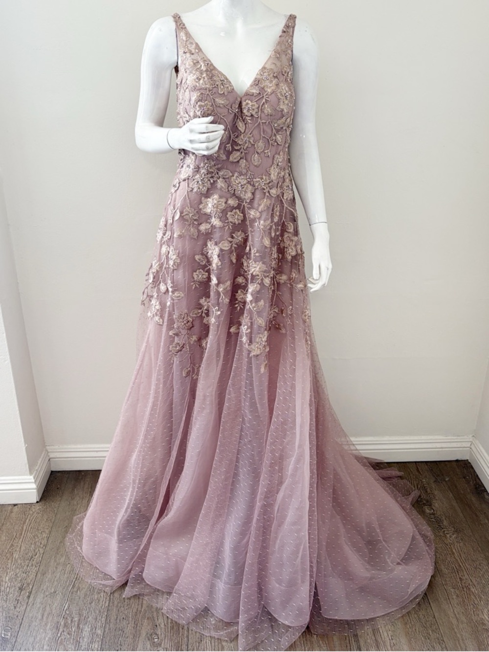 Jovani Beaded Embroidered Swiss Dot Tulle Evening Gown Prom Wedding Guest Dress